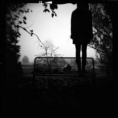 LOMOGRAPHY • photoset con Marti e Nicks (Diana F+ e Ilford HP5 plus 400)