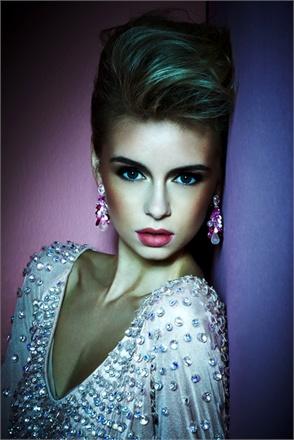 Jewel trends: pink sparkles
