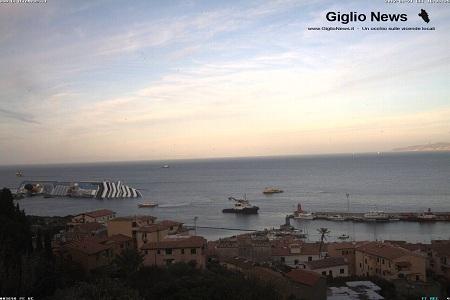 webcam isoladelgiglio porto Costa Concordia: Webcam dal porto del Giglio | DIRETTA WEBCAM