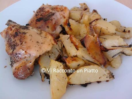 Il pollo al forno con patate