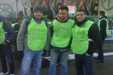 bossi bobo boys Milano manifestazione Lega in Duomo contro il governo con i “Bossi Bobo boys” | FOTO MANIFESTAZIONE