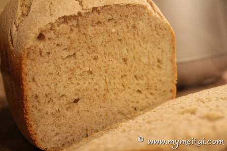 Pasta madre e macchina per il pane