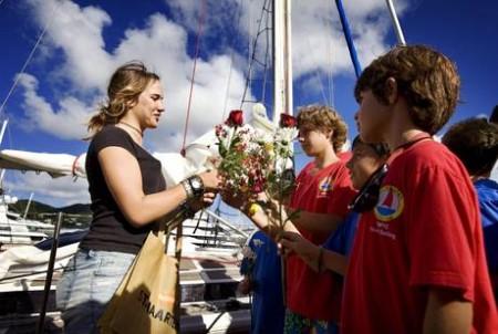 circumnavigatrice a 16 anni 4 450x302 Ragazza olandese di 16 anni ha circumnavigato la Terra in solitaria! | FOTO