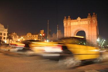 Taxis Bcn by night by Martamonle