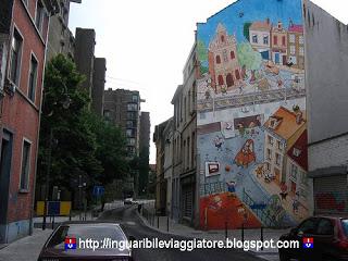 Un inguaribile viaggiatore a Bruxelles - murales la ferrovia che attraversa rue Terre-Neuve