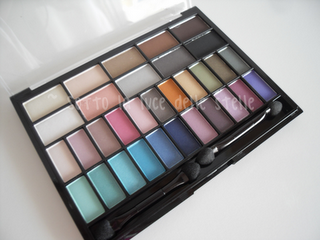 Prime impressioni - H&M;: Eyeshadow Palette 32 colori