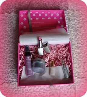 Glossy Box . . . . voi la conoscete ?