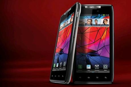 Motorola Razr Maxx: spot sulla durata della batteria