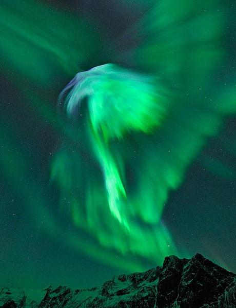 EFFETTI DI UNA TEMPESTA SOLARE -PRIMA PARTE