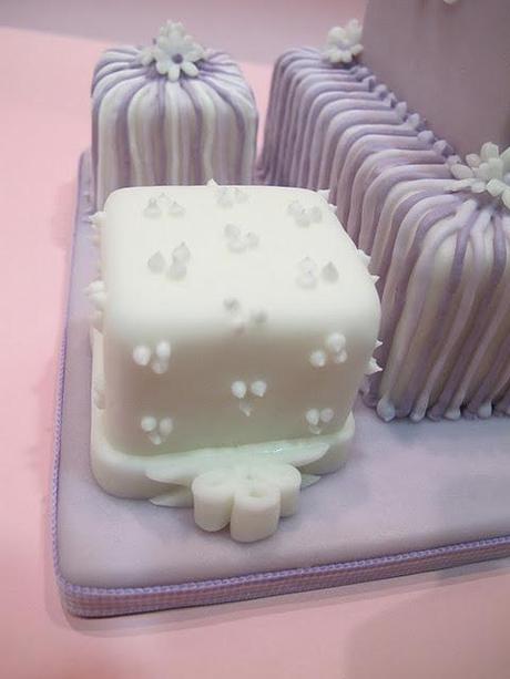 Mini Wedding Cake