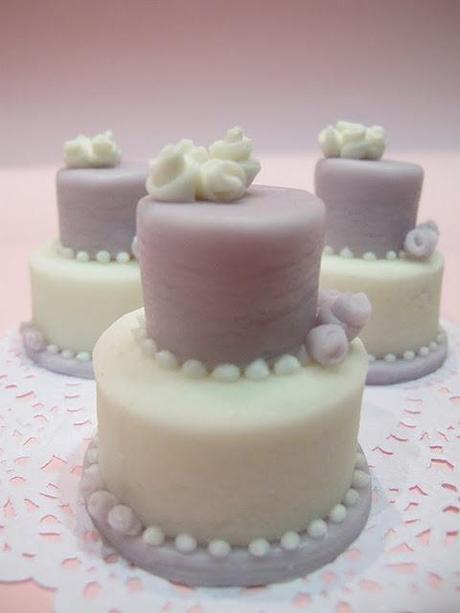 Mini Wedding Cake