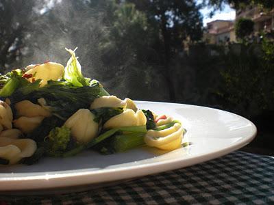 Orecchiette con Cime di rapa e Pomodori secchi