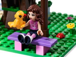 Le femministe, la Lego e la saggezza materna di Costanza Miriano