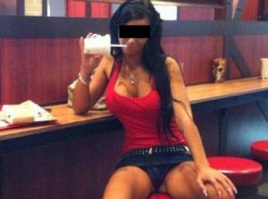 Professoressa gestiva sito a luci rosse dal computer della scuola!