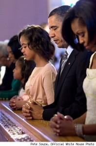 Il presidente Obama: «ridurre gli aborti, sostenere le donne e le adozioni»