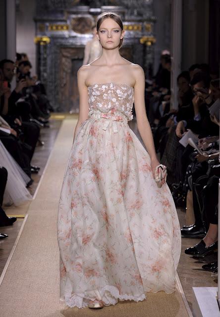 VALENTINO / HAUTE COUTURE / SS2012 / PURE BEAUTY + 700