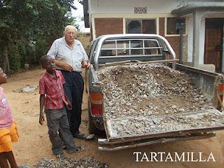 Un albero di mano in mano per la Tanzania