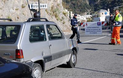 Allarme a Positano... in azione la Protezione Civile....