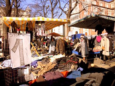 ACCADDE UNA MATTINA AL MERCATO...