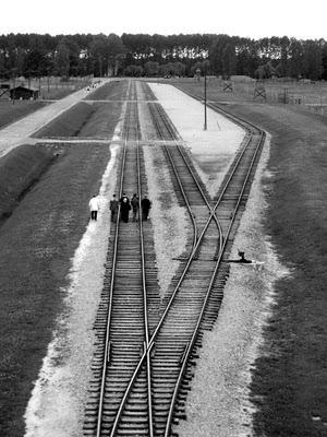 Se una storia non viene raccontata diventa qualcos'altro, una storia dimenticata. Quando una storia viene raccontata, non può essere dimenticata