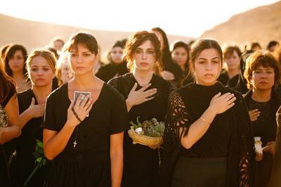 E ora dove andiamo? di Nadine Labaki. 2012