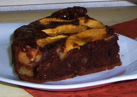 Torta di mele, yogurt e cioccolato