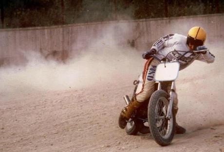 Short Track by Arnold Classic Garage