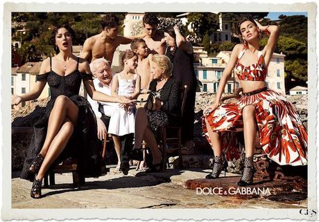 Dolce e Gabbana PE 12 - sfilano i colori e i sapori del Sud