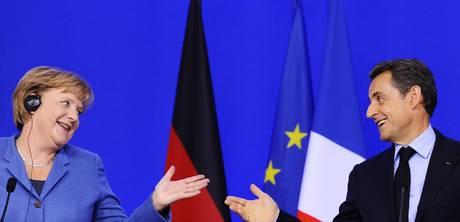 Merkel in campo per Sarkozy, ma i sondaggi ‘dicono’ Hollande