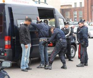 Crime News - Roma: 3 arresti e 3 denunce