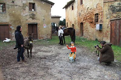 il backstage del set del carnevale fotografico