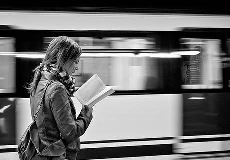 Scena di vita quotidiana in Metro a Madrid