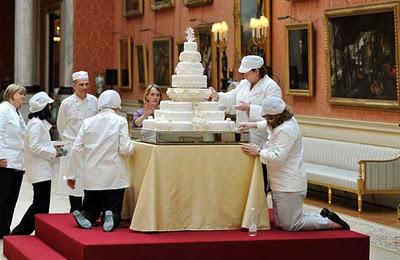 WILLIAM E KATE'S WEDDING CAKE