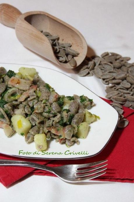 GNOCCHETTI DI GRANO SARACENO CON CIME DI RAPA, PANCETTA E PATATA di Dolcipensieri