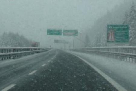 neve autostrada emergenza  Neve Autostrade: da 20 ore nevica sulle Autostrade