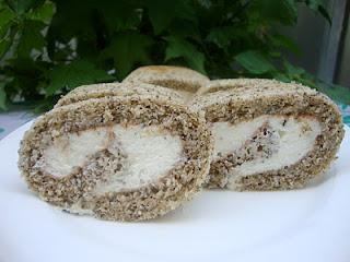 HOJICHA ROLL CAKE