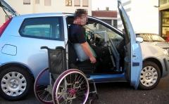 italia,notizie,roma,milano,palermo,tariffa,parcheggio,strisce blu,strisce,blu,traffico,autobus,isola,spartitraffico,contrassegno,invalidi,disabili,handicap,portatori,sosta,cassazione,sentenza,11,gennaio,2012,168