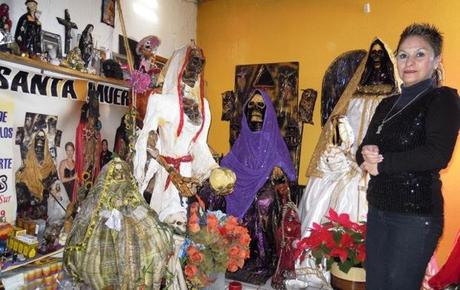 Santa muerte, nel Messico dei narcos la morte diventa santa