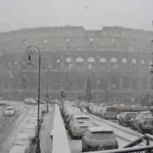 Roma: attività didattiche sospese per neve, scuole aperte per accogliere i ragazzi