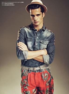 Janice Fronimakis in D&G; su Essential Homme