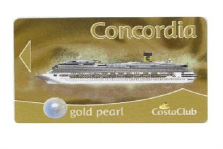 gold card costa concordia 1 Costa Concordia, su eBay si vendono i gadgets della nave. FOTO