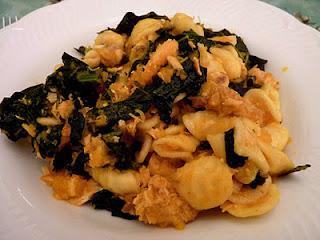ORECCHIETTE ALLA ZUCCA, SALMONE E CAVOLO NERO ORECCHIETTE ALLA ZUCCA, SALMONE E CAVOLO NERO
