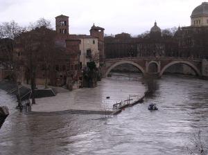 Crime News – Roma: dopo una lite porta via il figlio di 2 anni che adesso si cerca sul Tevere