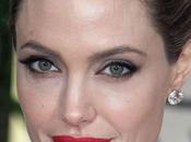 Golden Globes 2012, make Angelina Jolie