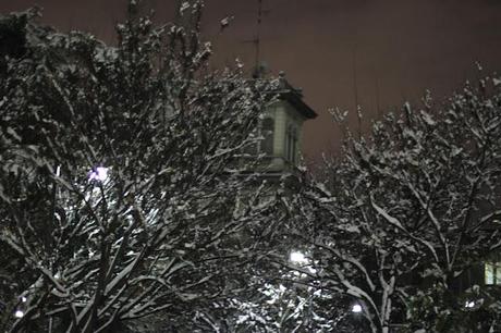 Random photographs from... snowbound Milan - Piazza Tommaseo