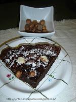 Torta di cioccolato con frutta secca