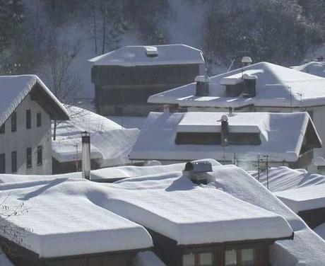 Responsabilità del condominio per la caduta neve dai tetti