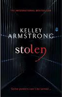 Recensione: STOLEN. Figlia della luna