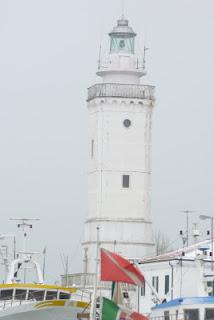 BIANCO COME IL FARO