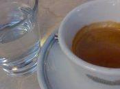 Torino: soda caustica invece dell’acqua. Indagato barista